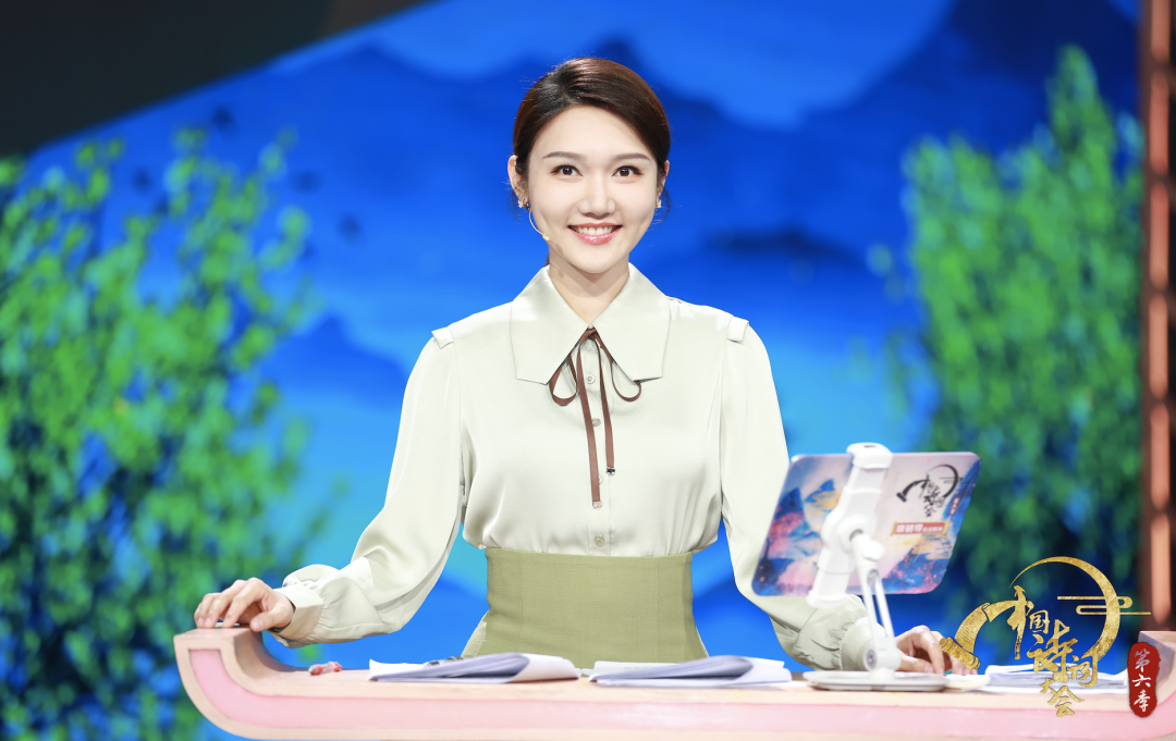 把英语课代表按在地上c剧照1